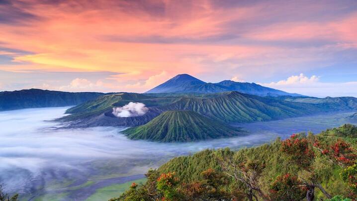 Top 5 Amazing Volcanoes on the world