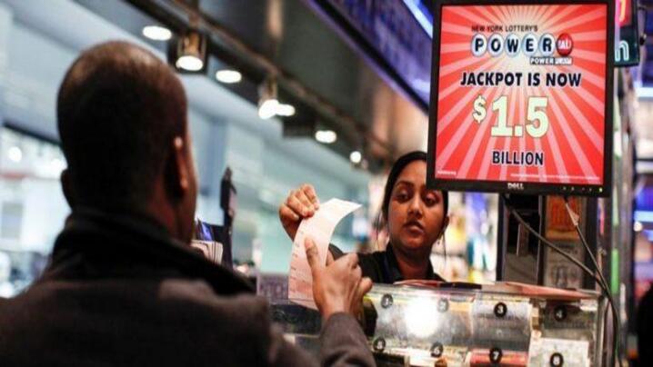 Top 10 biggest Lottery winners